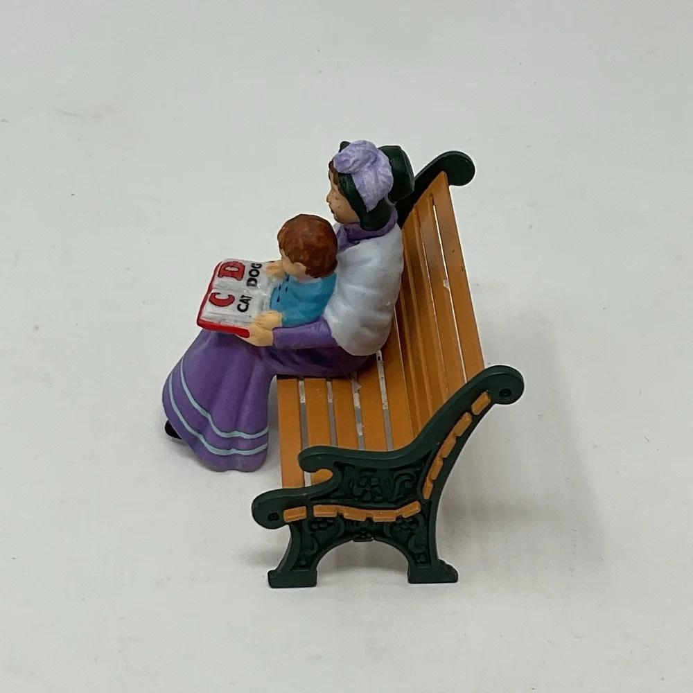 Dept 56 Dickens Village Heritage Dickens Learns To Read Christmas 56.58577